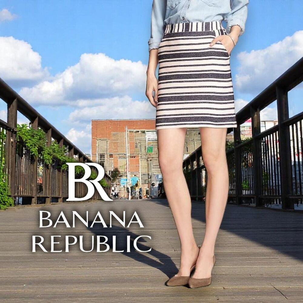 Banana Republic Skirt Navy and White Knit Mini Striped Lined Pockets Size 10
